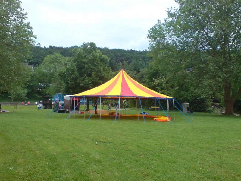 Zirkuszelt