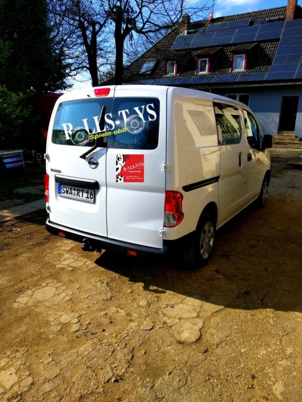 Kleintransporter für Hüpfburgen